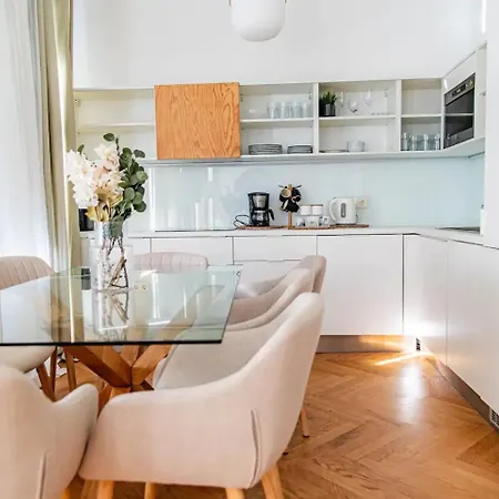 Apartment Apartment, Two Metro Stations To Hauptbahnhof *