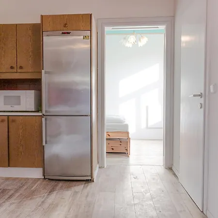 Apartment Private In Shared At Location For Longstays