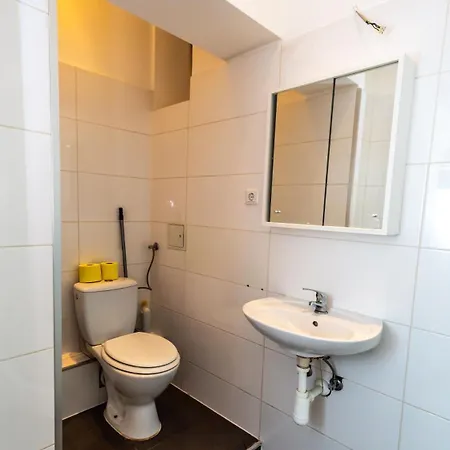Family Studio- 7 Minutes To Schoenbrunn Palace * Vienna