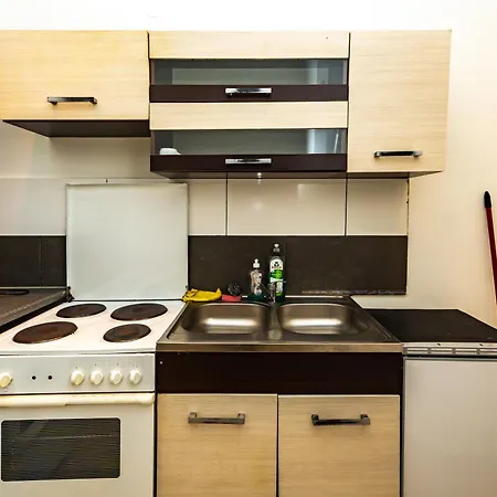 Family Studio- 7 Minutes To Schoenbrunn Palace Aparthotel