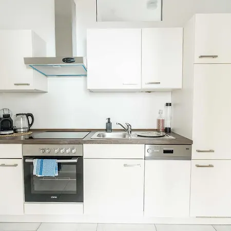 Apartment 4ty3 - Franz Josef Is Calling Wien