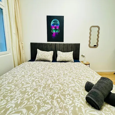 Apartment 4br Shared With View Only 7- Min To Westbahnhof *