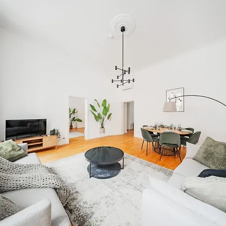 Franz By Home1 Appartamento