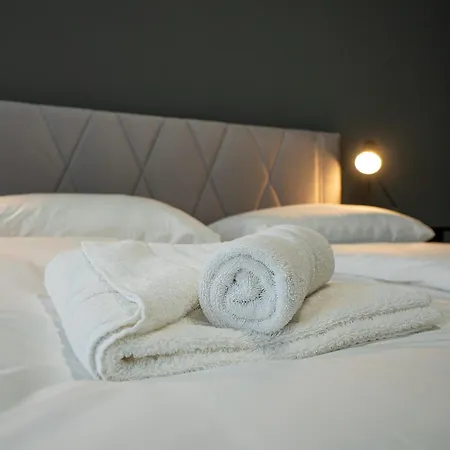 Cozy 1-br With A King Bed In A Calm Area