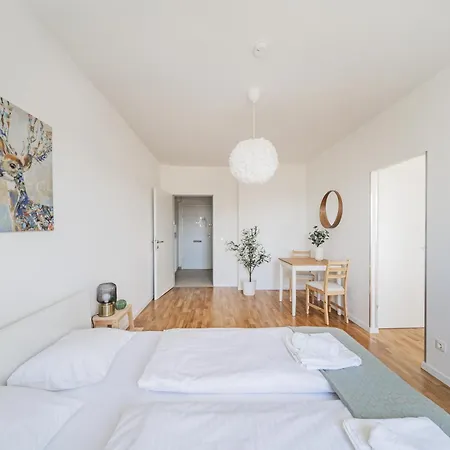 Wiener Wohlfuehlstudio * Vienna