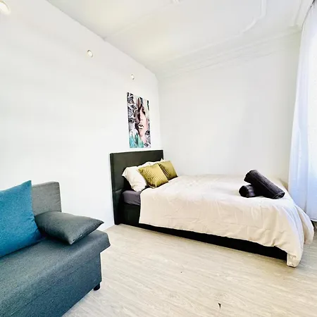 Spacious 4br For Up To 12p 10min To Fac Platz