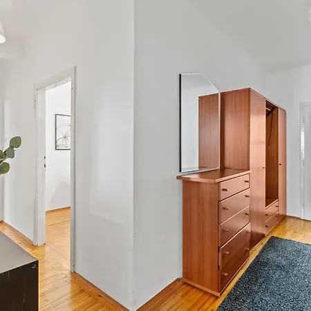 Zentrale Fuer 12 Gaeste - 4 Schlafzimmer Vienna