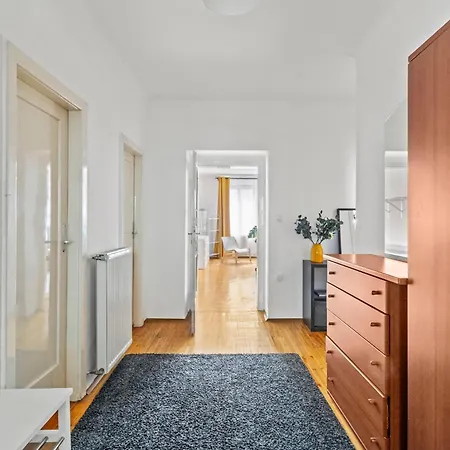 Zentrale Fuer 12 Gaeste - 4 Schlafzimmer Vienna
