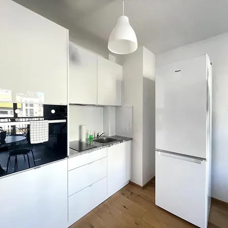 Apartament Stad10 - Very Close To Subway U2 Stadlau Viena