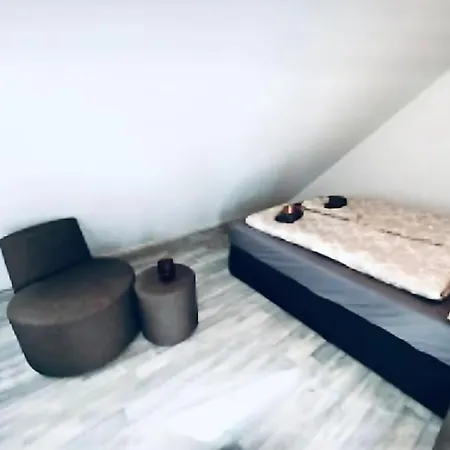 Apartment Central 4br Apt With Terrace, 10min Walk To Augarten