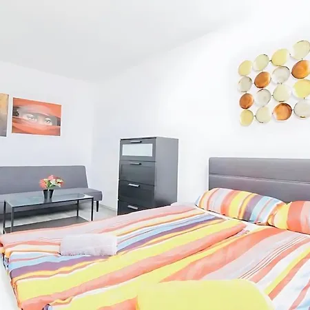 Central 4br Apt With Terrace, 10min Walk To Augarten Apartment *