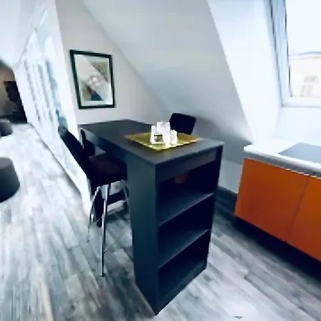 Central 4br Apt With Terrace, 10min Walk To Augarten *