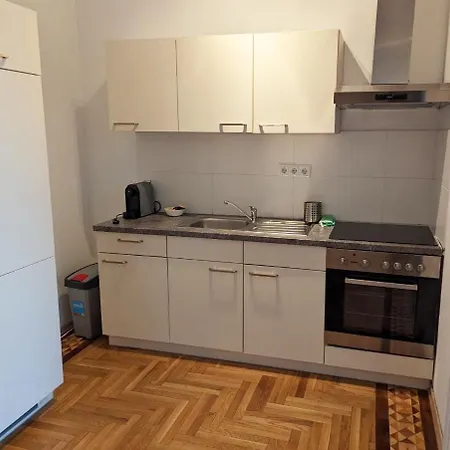 Schoenbrunn Palace Free Parking And 24h Check-in Apartment *