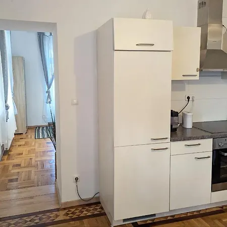 Apartment Schoenbrunn Palace Free Parking And 24h Check-in Vienna