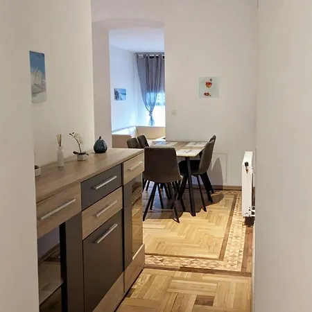 Apartment Schoenbrunn Palace Free Parking And 24h Check-in