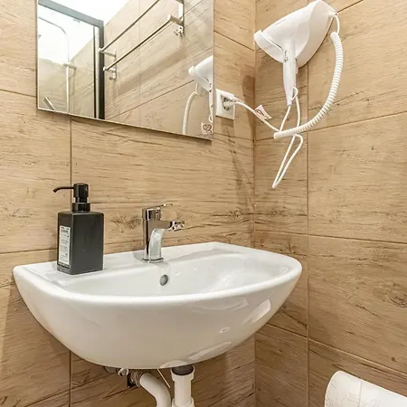 Comfortable 1br In Beautiful Location * Vienna