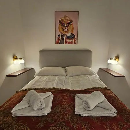 Palm Apartment