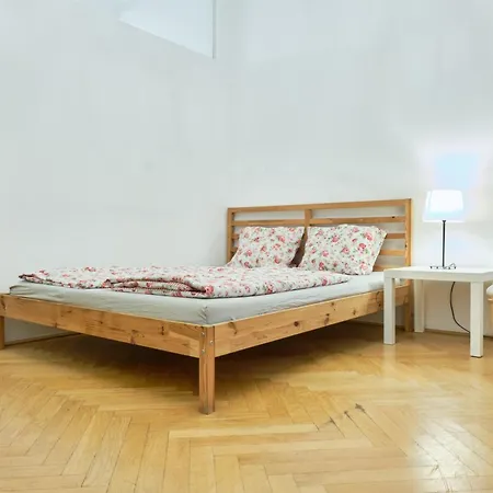Chic - Near U3 Metro Apartment *