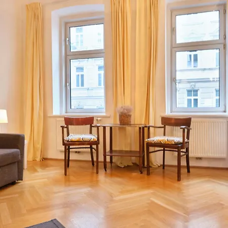 Apartment Chic - Near U3 Metro *