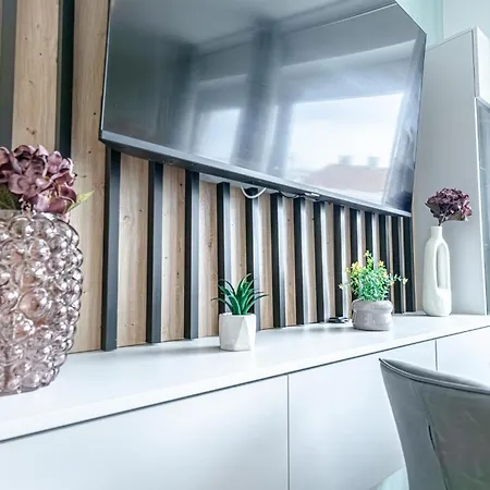 Appartement Trendy - Modern 1br & 1lr In Center *