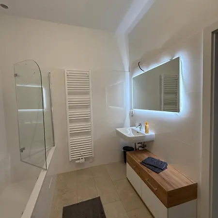 Apartment Stilvolles Zentrales Im Schoensten Wiens - Free Parking Vienna