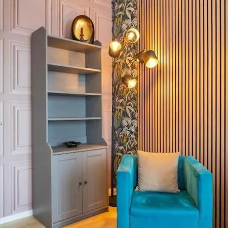 Luxury Vintage Vibe Apartment *