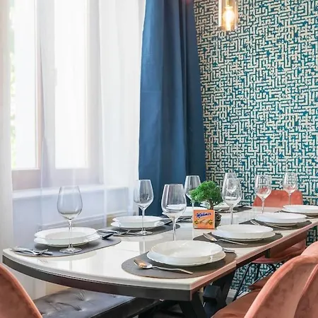Apartment Luxury Vintage Vibe *