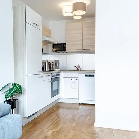 Chic 1br And 1lr In *
