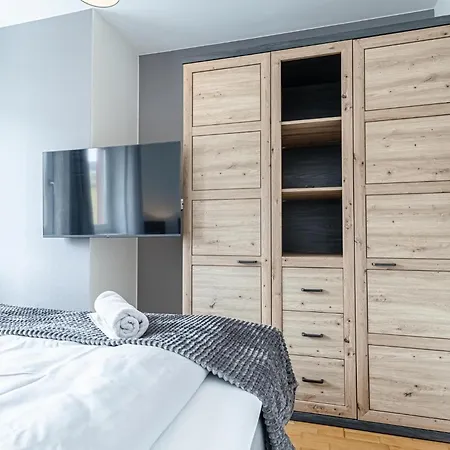 Chic 1br And 1lr In Apartment Vienna
