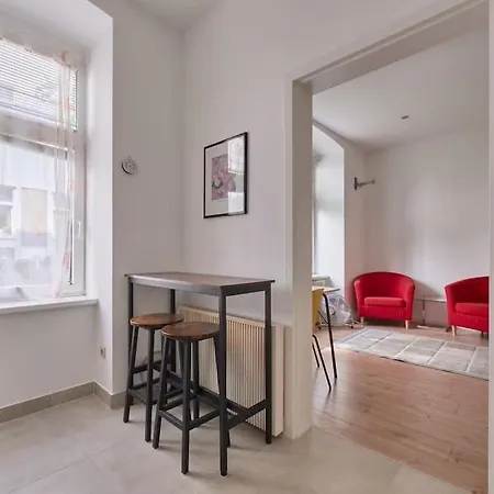 Studio-apartment Mit Garten Apartment Wien