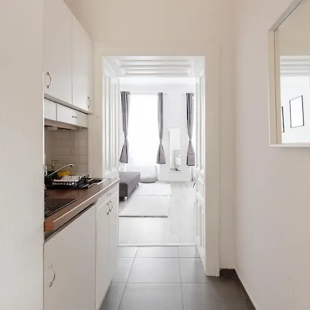 15 Minuten Ins Zentrum - Neu Und Komfortabel Mit Klimaanlage Apartment *