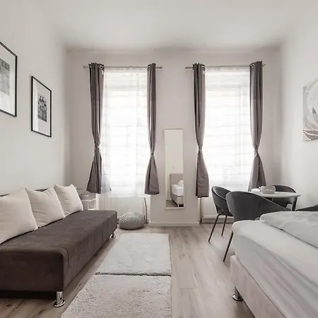 15 Minuten Ins Zentrum - Neu Und Komfortabel Mit Klimaanlage Apartment