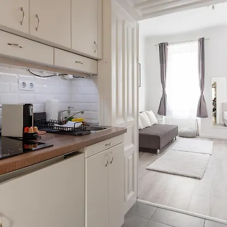 Apartment 15 Minuten Ins Zentrum - Neu Und Komfortabel Mit Klimaanlage