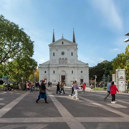 Ruheoase Im Dachgeschoss Mit Klimaanlage, Nur 10 Minuten Ins Zentrum * Vídeň