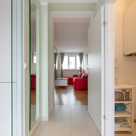 Apartmán Ruheoase Im Dachgeschoss Mit Klimaanlage, Nur 10 Minuten Ins Zentrum *