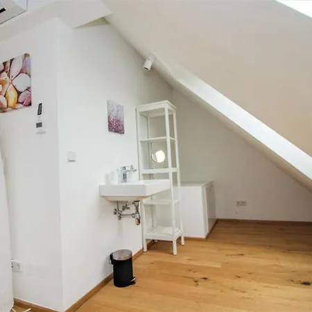 2 Floor Rooftop With Terrace *