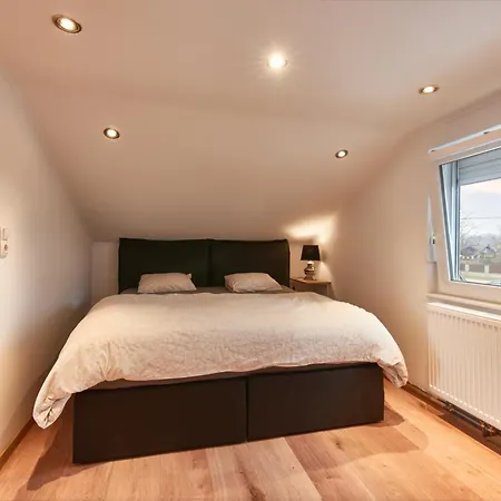 Luxurious 3bd In Prime Location Of *