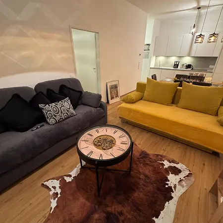 Schoenbrunn Garden Apartment Vienna