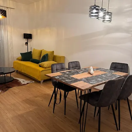 Apartment Schoenbrunn Garden Vienna