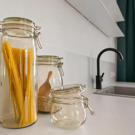 Nur 15 Minuten Ins Zentrum - Neu Renoviert Und Ruhig Gelegen Apartment Vienna