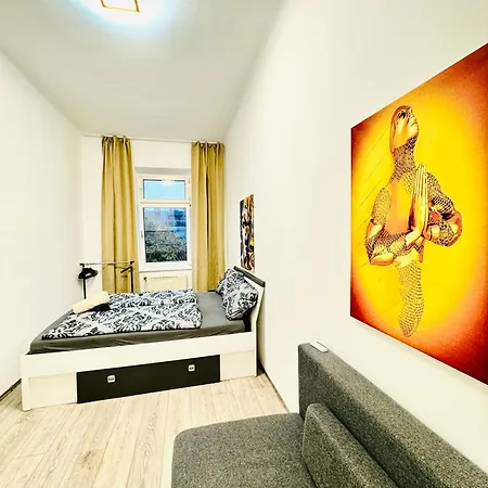 Comfy 3br In A Shared Apt, 10min To Fac Platz *