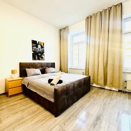 Apartment Comfy 3br In A Shared Apt, 10min To Fac Platz