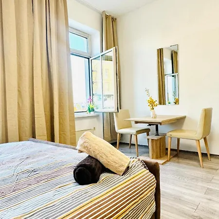 Apartment Comfy 3br In A Shared Apt, 10min To Fac Platz Vienna