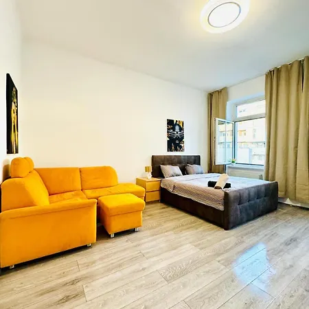 Comfy 3br In A Shared Apt, 10min To Fac Platz *