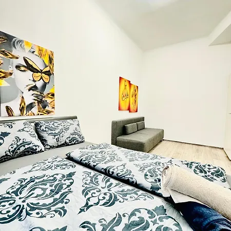 Apartment Comfy 3br In A Shared Apt, 10min To Fac Platz
