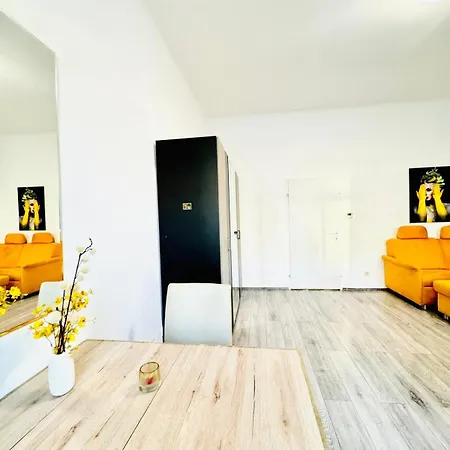 Comfy 3br In A Shared Apt, 10min To Fac Platz *