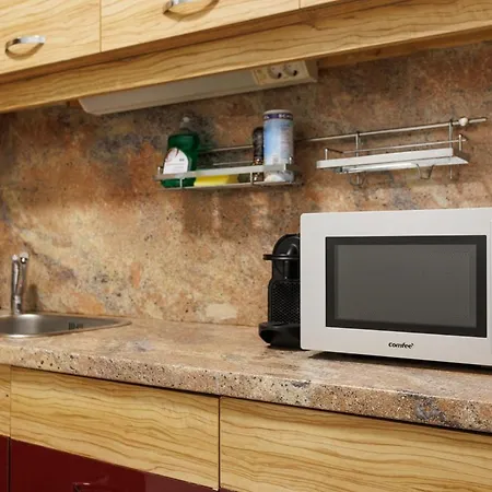 Apartment Wohnen Im 15 Ruhig Und Zentral Vienna