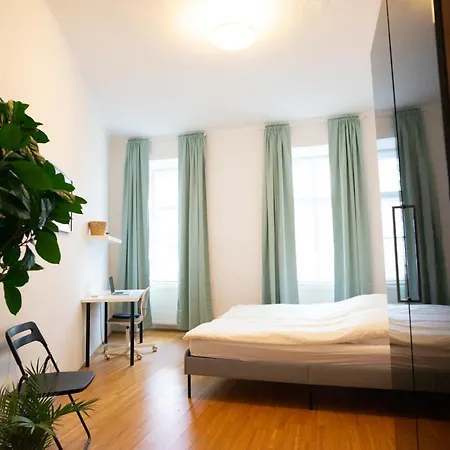 Apartment Modern 3 Bedroom In Center Vienna