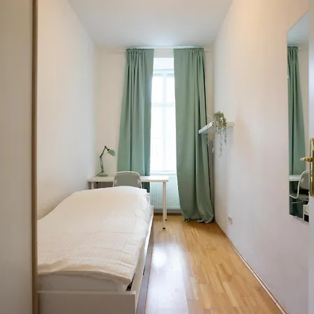 Modern 3 Bedroom In Center * Vienna