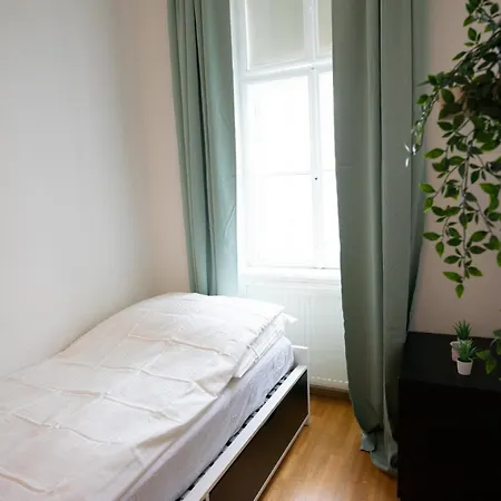 Apartment Modern 3 Bedroom In Center Vienna
